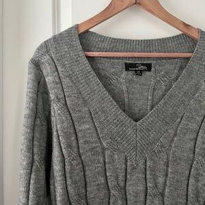 Gray Cable Knit Long Sleeve V-Neck Sweater Dress